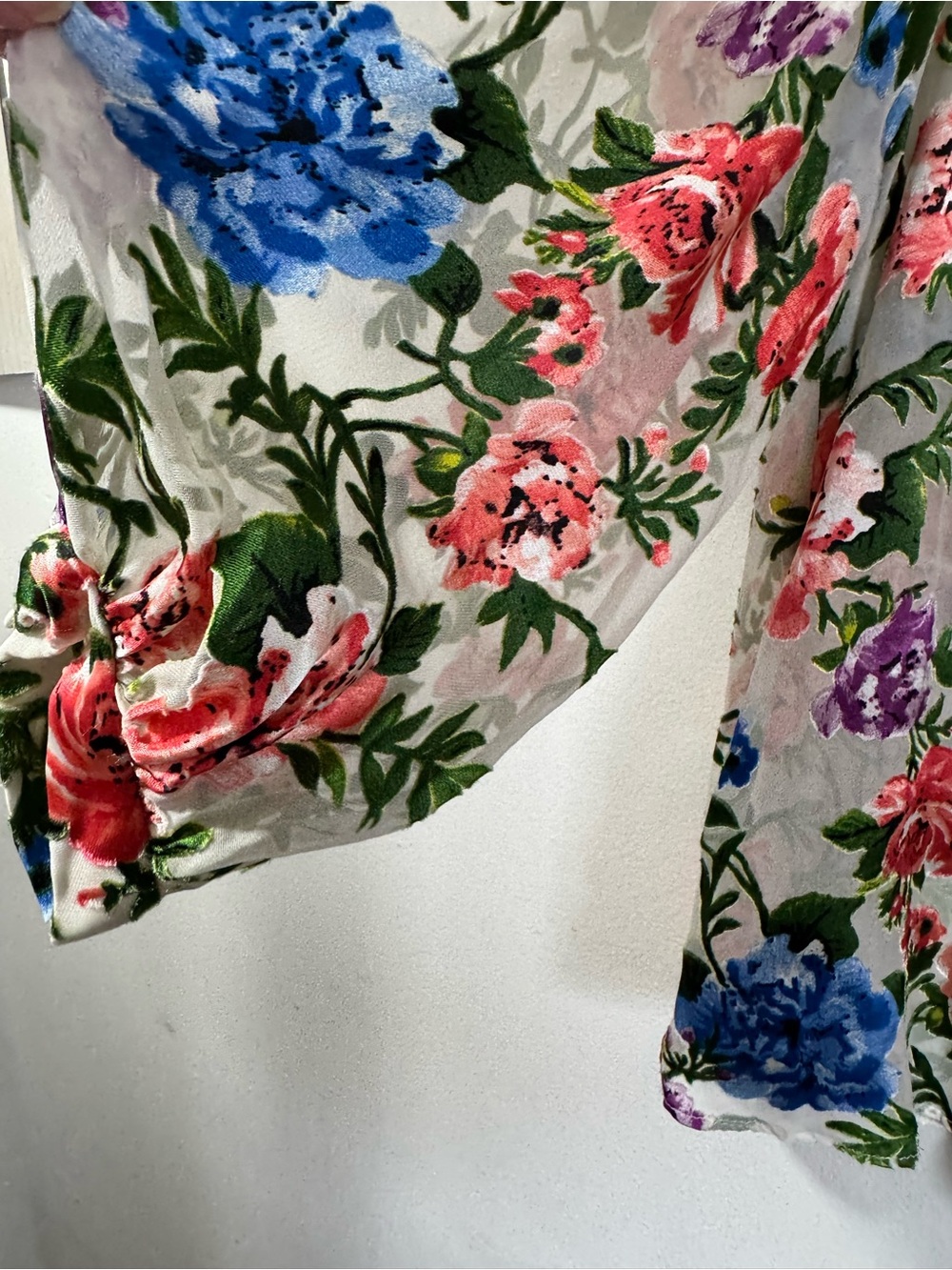 Alice + Olivia Sheila Blouson Sleeve Top Multicolor Floral Silk Blend Size XS - Picture 3 of 8